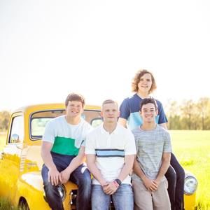 Meet your Posher, Sharon